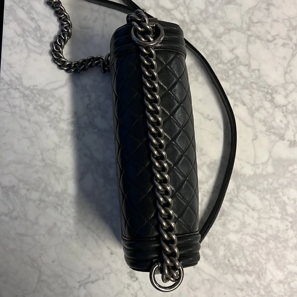 CHANEL Calfskin Quilted Medium Boy Flap Bag Black